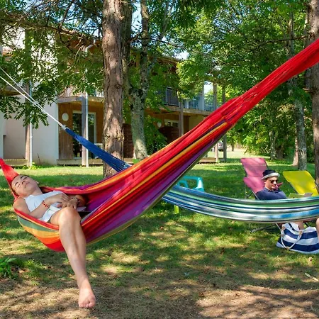 Vtf Le Domaine Du Peyrichoux 3* Singleyrac